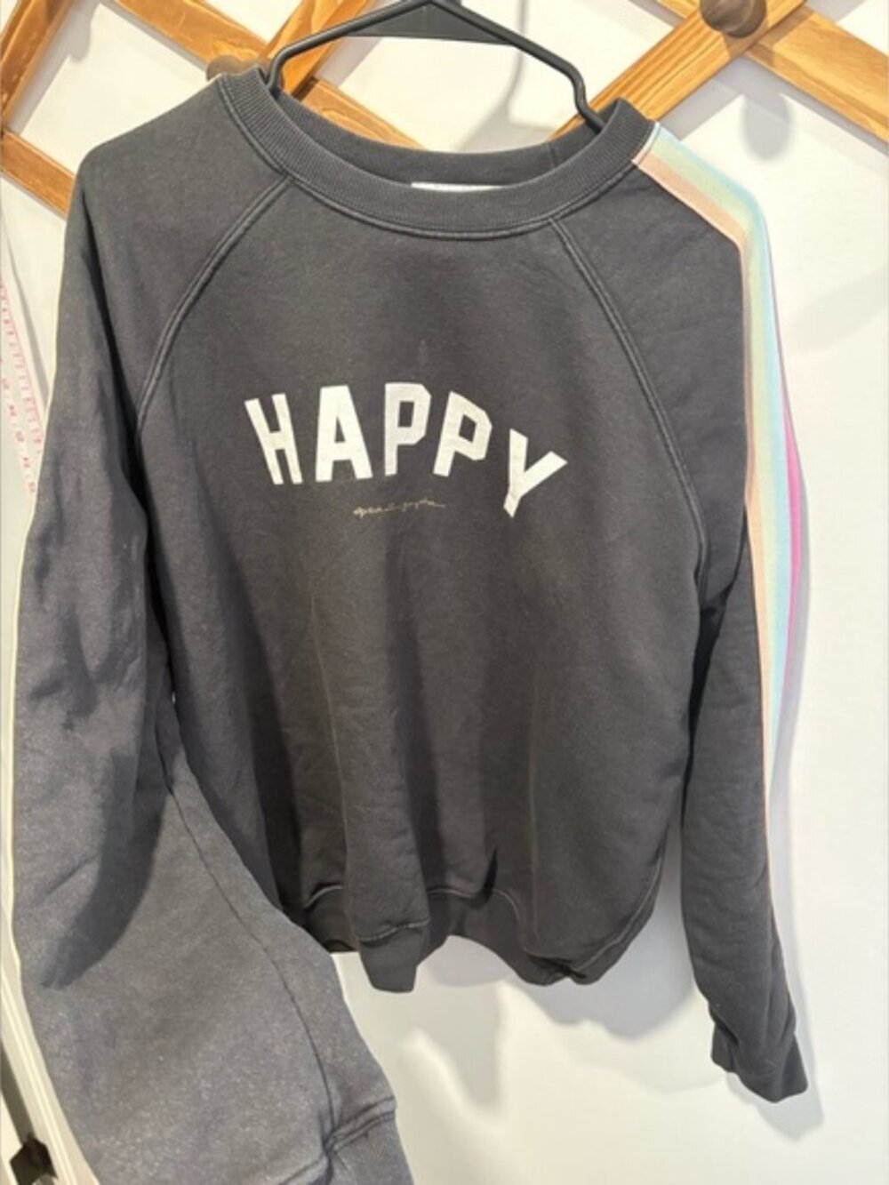 Spiritual Gangster HAPPY Rainbow Stripe Raglan Sweatshirt Size Large Dark Gray - Picture 8 of 15